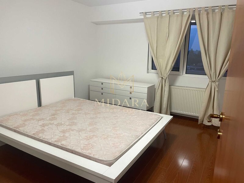 Apartament 2 camere  68 mp  Terasa 22 mp  Etaj 4